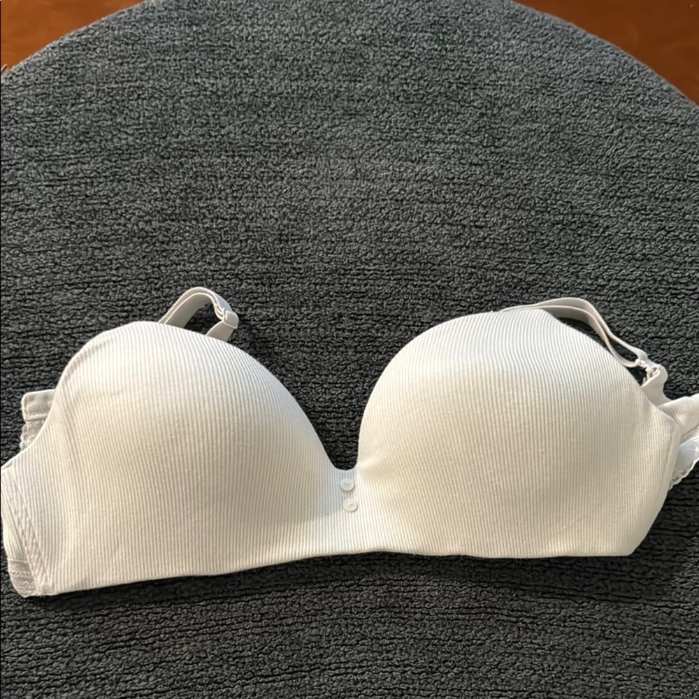 Victoria's Secret White T-Shirt Bra with Underwire